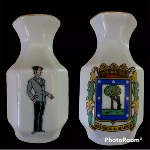 Miniature Porcelain Mini Vase Vintage Guillen 3.5” Tall Made In Spain Gold Rim